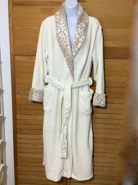 Luxurious Bath Robe White Faux Fur Trim Tie Belt Medium Feminine Romantic Chic